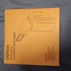 Portable clothing steamer